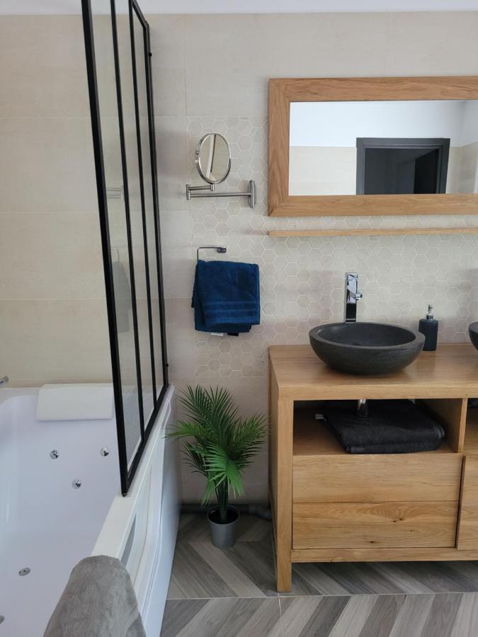 Frida'S House Apartment Bievres Luaran gambar