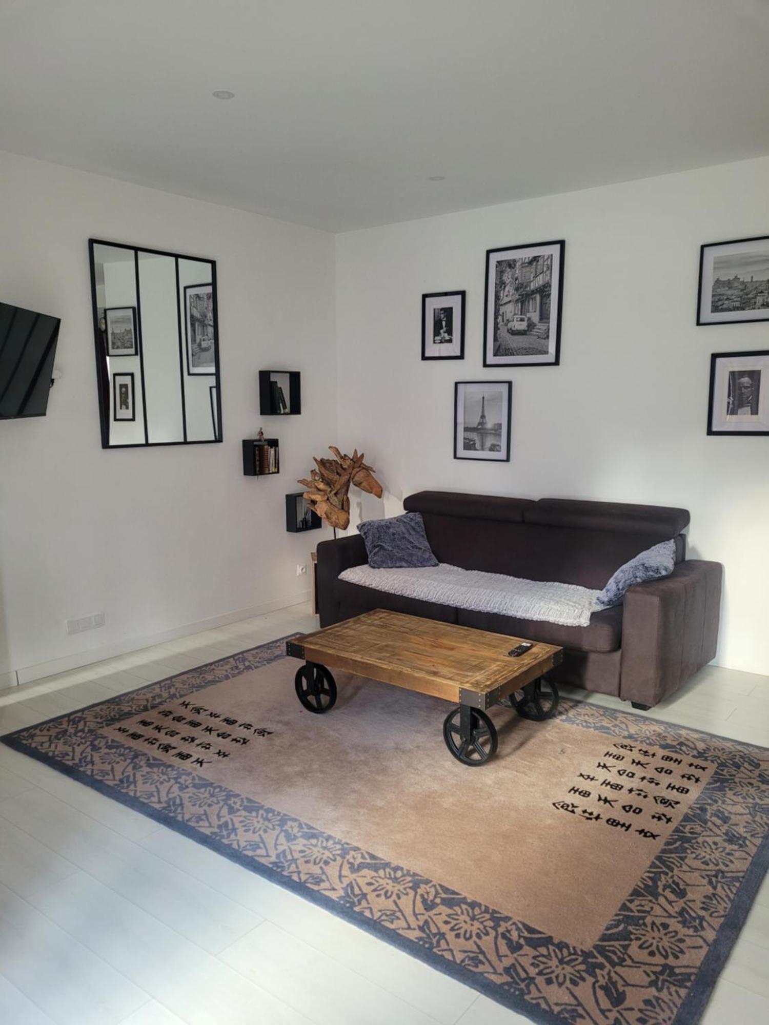 Frida'S House Apartment Bievres Luaran gambar